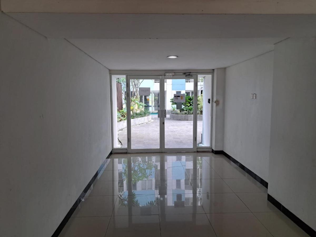 Oyo 93364 Grand Sentraland By King 2* Karawang