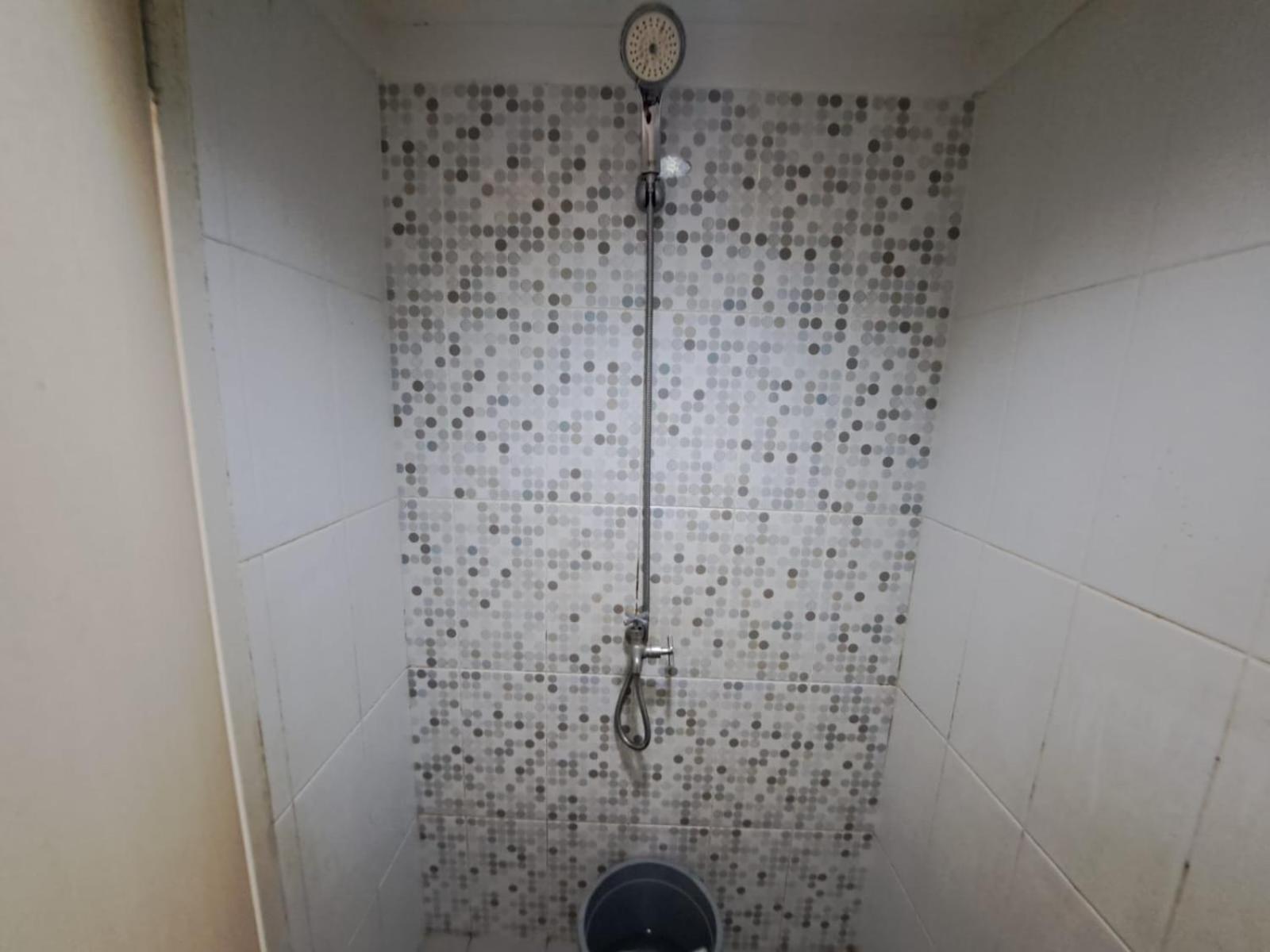 Oyo 93364 Grand Sentraland By King Hotel